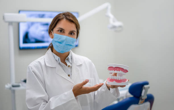 Best Cracked Tooth Emergency Dentist  in Groesbeck, OH